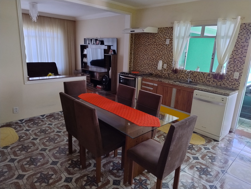 Casa à venda Vila Lavinia com 250m² e 3 quartos por R$ 820.000 - 896516480-img-20240222-115055481-hdr.jpg