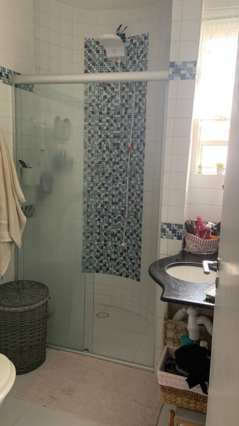 Casa de condomínio à venda Bosque da Saúde com 112m² e 3 quartos por R$ 870.000 - 1095933430-banheiro-suite.jpg