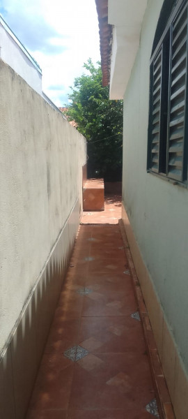 Casa à venda Jardim das Estacoes (Vila Xavier) com 150m² e 3 quartos por R$ 290.000 - 168773165-whatsapp-image-2024-03-01-at-14.jpeg