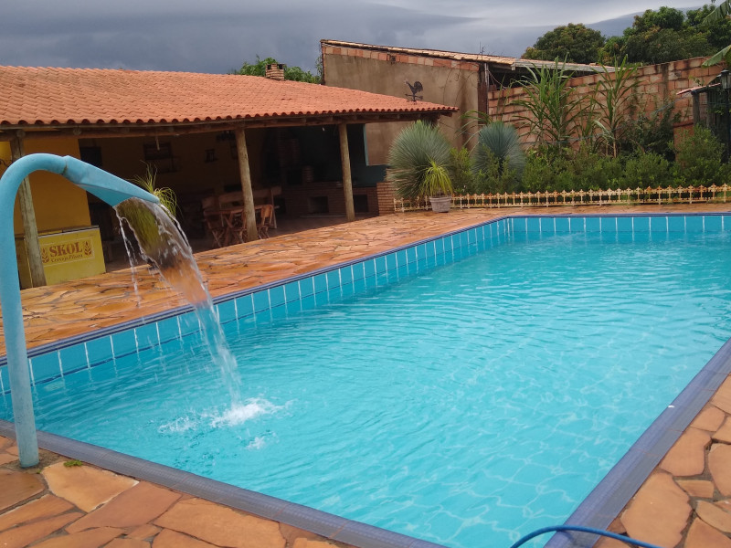 Sítio à venda Centro com 1000m² e 4 quartos por R$ 750.000 - 1239667931-piscina-7.jpg