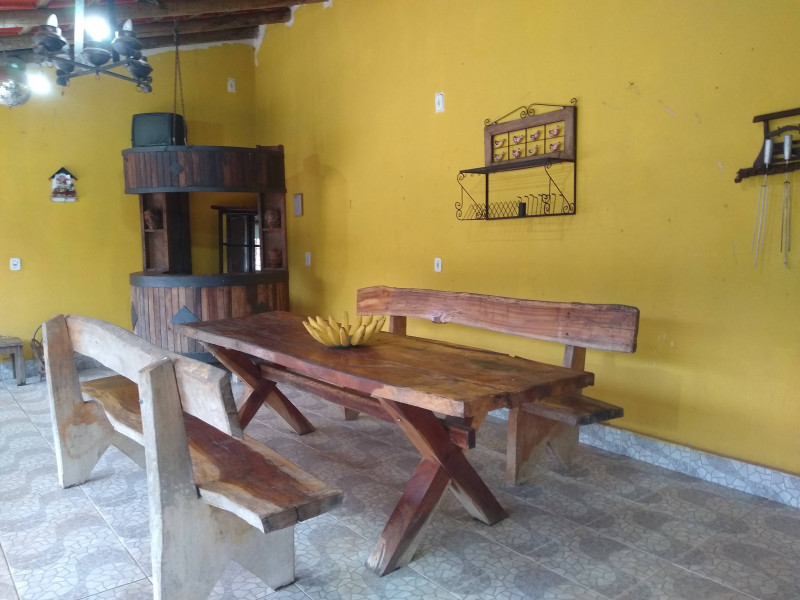 Sítio à venda Centro com 1000m² e 4 quartos por R$ 750.000 - 154903121-churrasqueirafogaoalenha-5.jpg