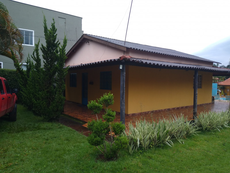 Sítio à venda Centro com 1000m² e 4 quartos por R$ 750.000 - 99088638-casa-areaexterna-frente.jpg