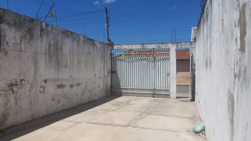 Casa à venda Centro com 125m² e 2 quartos por R$ 160.000 - 2081643806-whatsapp-image-2024-03-02-at-10.jpeg