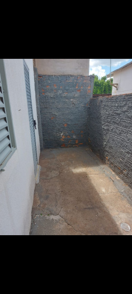 Casa à venda Centro com 182m² e 4 quartos por R$ 270.000 - 1542157486-screenshot-20240327-153231-gallery.jpg