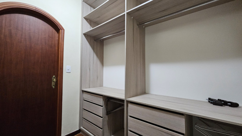 Casa à venda Centro com 383m² e 3 quartos por R$ 1.280.000 - 1235124553-whatsapp-image-2024-03-04-at-13.jpeg