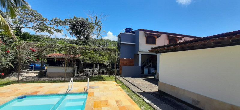 Casa de condomínio à venda Centro com 1200m² e 6 quartos por R$ 690.000 - 1771014729-area-externa-02-2.jpeg