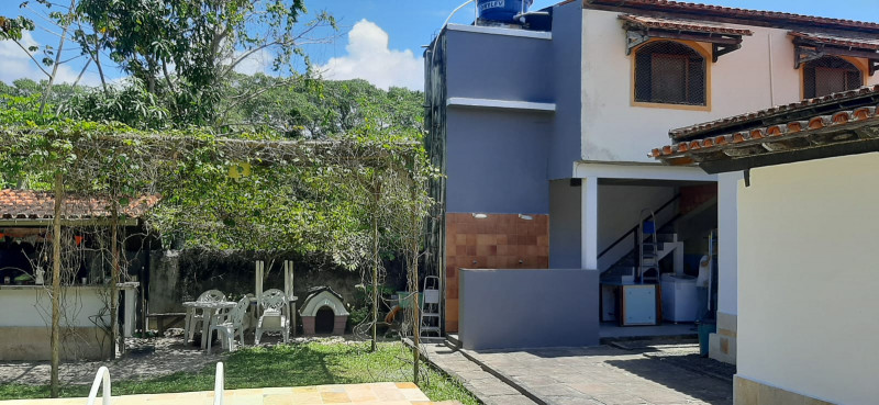 Casa de condomínio à venda Centro com 1200m² e 6 quartos por R$ 690.000 - 1866787353-area-externa.jpeg