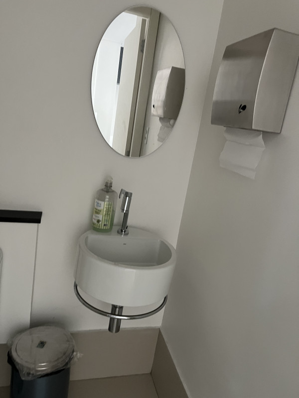 Comercial para alugar Aclimação com 32m² e 0 quartos por R$ 1.200 - 1946285258-img-0654.jpeg