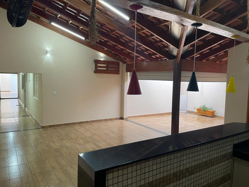 Casa à venda Alto Umuarama com 260m² e 3 quartos por R$ 650.000 - 2080215171-1000004244.jpg