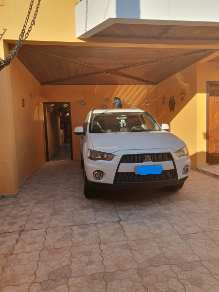 Casa à venda Canto do Forte com 340m² e 4 quartos por R$ 1.900.000 - 945144791-1-4-garagem.jpg