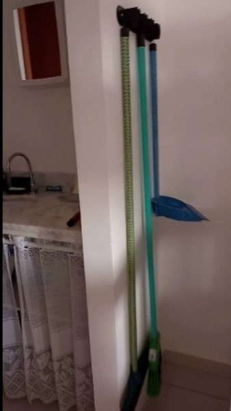 Kitnet para alugar Centro com 28m² e 1 quarto por R$ 85.000 - 1810649248-limpeza.jpg