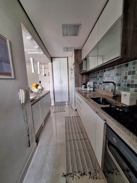 Casa de condomínio à venda Usina Piratininga com 96m² e 3 quartos por R$ 1.200.000 - 1522310315-cozinha-vista-da-lavanderia.jpeg