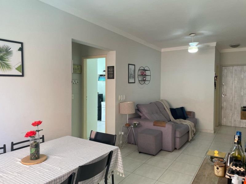 Apartamento à venda Parque Enseada com 69m² e 2 quartos por R$ 300.000 - 2037317924-sala-1.jpg