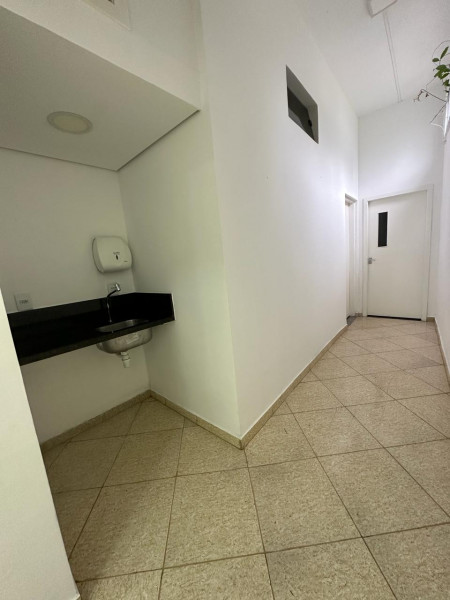 Comercial para alugar Centro com 200m² e 0 quartos por R$ 12.000 - 1103950273-whatsapp-image-2024-03-09-at-22.jpeg