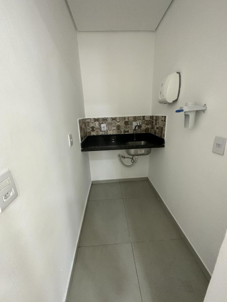 Comercial para alugar Centro com 200m² e 0 quartos por R$ 12.000 - 494012774-whatsapp-image-2024-03-09-at-22.jpeg