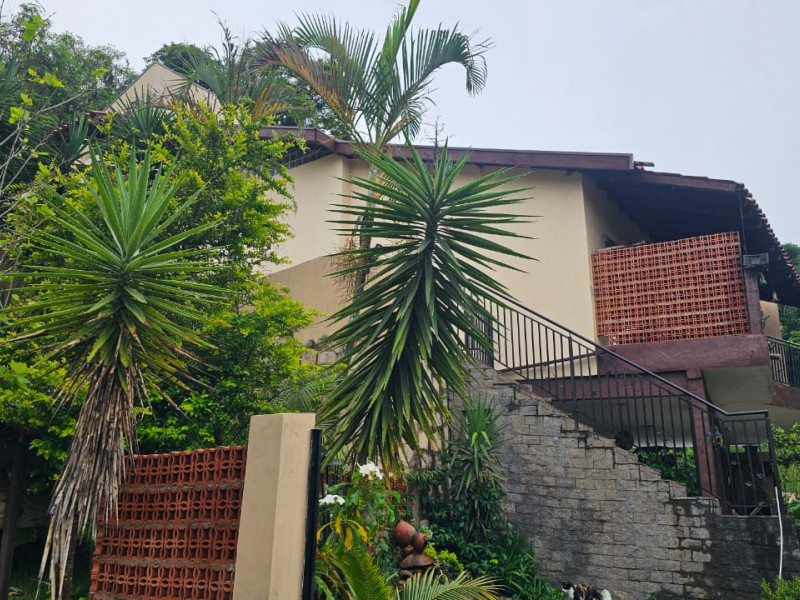 Casa de condomínio à venda Lopes com 957m² e 4 quartos por R$ 950.000 - whatsapp-image-2026-04-23-at-130102-2.jpeg