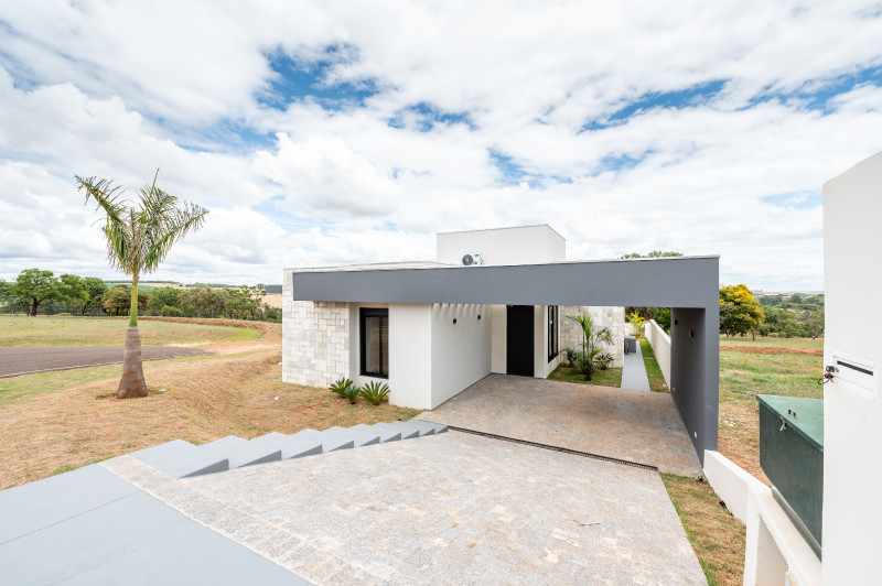 Casa de condomínio à venda RIVIERA DE SANTA CRISTINA III com 190m² e 3 quartos por R$ 800.000 - 158917852-whatsapp-image-2024-03-10-at-19.jpeg