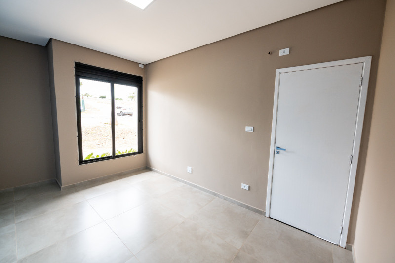 Casa de condomínio à venda RIVIERA DE SANTA CRISTINA III com 190m² e 3 quartos por R$ 800.000 - 1589412872-whatsapp-image-2024-03-10-at-19.jpeg