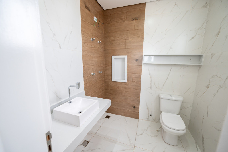 Casa de condomínio à venda RIVIERA DE SANTA CRISTINA III com 190m² e 3 quartos por R$ 800.000 - 1882015080-whatsapp-image-2024-03-10-at-19.jpeg