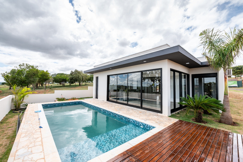 Casa de condomínio à venda RIVIERA DE SANTA CRISTINA III com 190m² e 3 quartos por R$ 800.000 - 2028017812-whatsapp-image-2024-03-10-at-19.jpeg