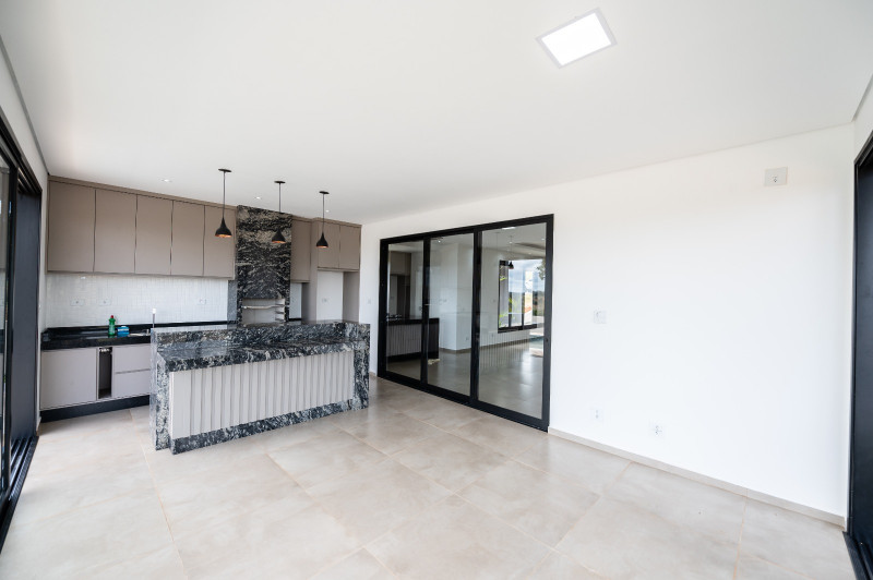 Casa de condomínio à venda RIVIERA DE SANTA CRISTINA III com 190m² e 3 quartos por R$ 800.000 - 974972950-whatsapp-image-2024-03-10-at-19.jpeg
