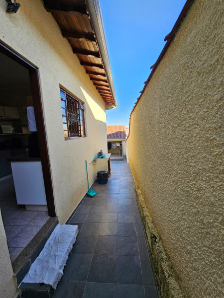 Casa à venda Jardim Ipê com 165m² e 3 quartos por R$ 650.000 - 1367895644-inbound2905630063410400611.jpg