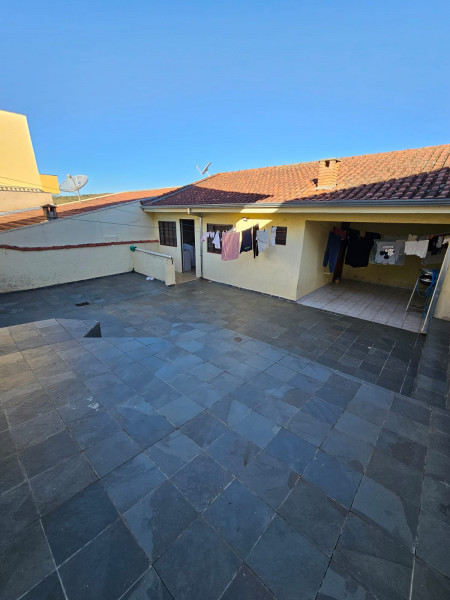 Casa à venda Jardim Ipê com 165m² e 3 quartos por R$ 650.000 - 878162686-inbound8343391502174729594.jpg