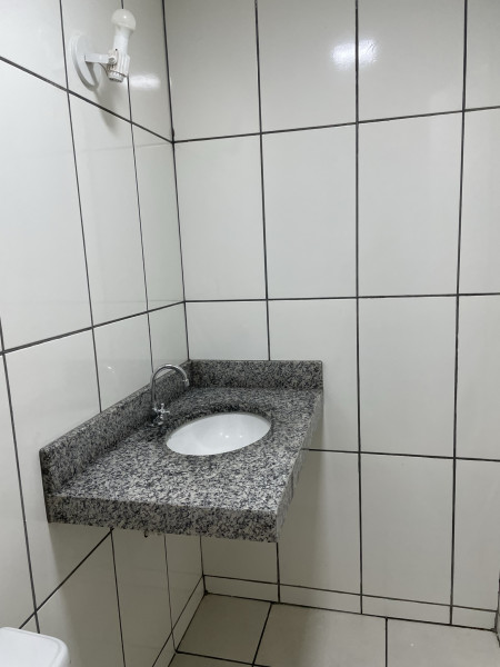 Apartamento à venda Nossa Senhora de Lourdes com 54m² e 2 quartos por R$ 175.000 - 35108004-banh1.JPEG