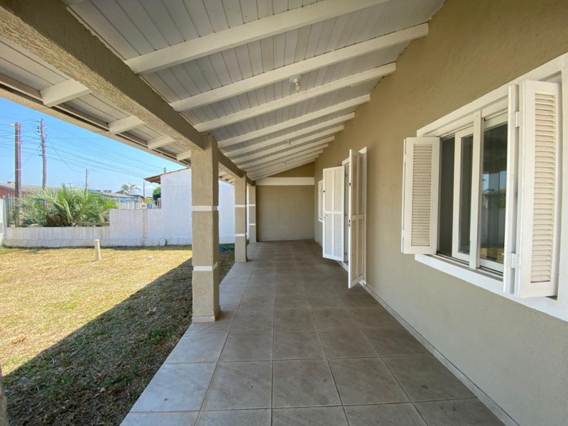 Casa à venda centro  com 124m² e 3 quartos por R$ 470.000 - 1736303498-0c272b99-6863-4d82-806d-9f915a4a5b96.jpeg