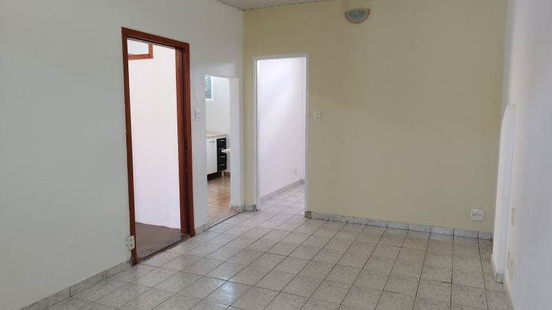 Casa à venda Centro com 190m² e 11 quartos por R$ 890.000 - 636178817-ponto-comercial-5-2.jpg
