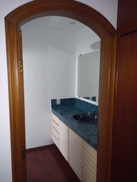 Casa à venda Centro com 340m² e 3 quartos por R$ 1.000.000 - 415025701-img-20240312-wa0005.jpg