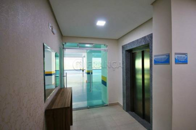 Apartamento à venda Centro com 94m² e 3 quartos por R$ 570.000 - 1456190664-rall-do-elevador.jpg