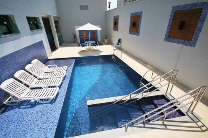 Apartamento à venda Centro com 94m² e 3 quartos por R$ 570.000 - 1826925520-piscina.jpg