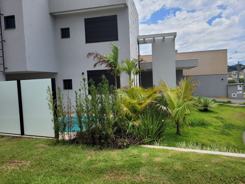 Casa de condomínio à venda Jardins Bolonha com 214m² e 4 quartos por R$ 1.500.000 - 1236823144-3.jpg