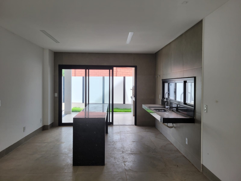 Casa de condomínio à venda Jardins Bolonha com 214m² e 4 quartos por R$ 1.500.000 - 2021365318-8b931bfa-fcef-4e7a-bfcd-4d148c306ae0.jpg