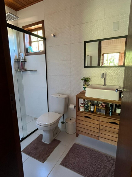 Casa à venda Rio do Meio com 68m² e 3 quartos por R$ 680.000 - 1526428469-88d6f843-4d79-4e8e-b087-811ae99bee13.jpeg