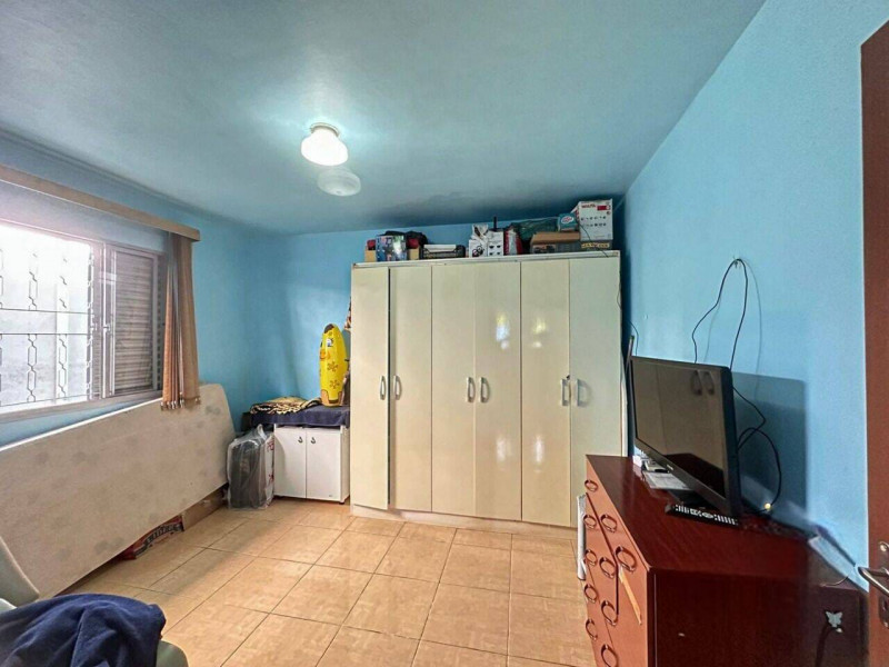 Casa à venda Uvaranas com 240m² e 4 quartos por R$ 475.000 - 814468215-inbound6451792007444965411.jpg