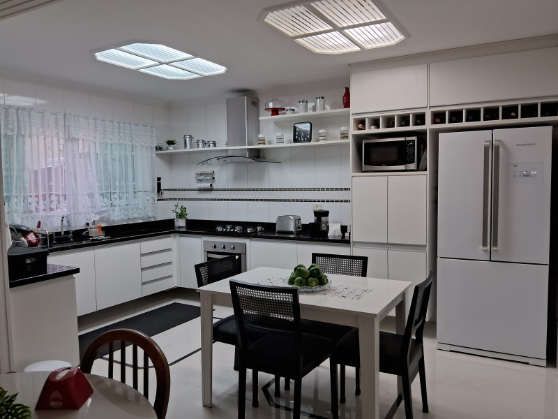 Casa à venda Parque São Domingos com 195m² e 4 quartos por R$ 1.150.000 - 858666832-20240222-173409.jpg