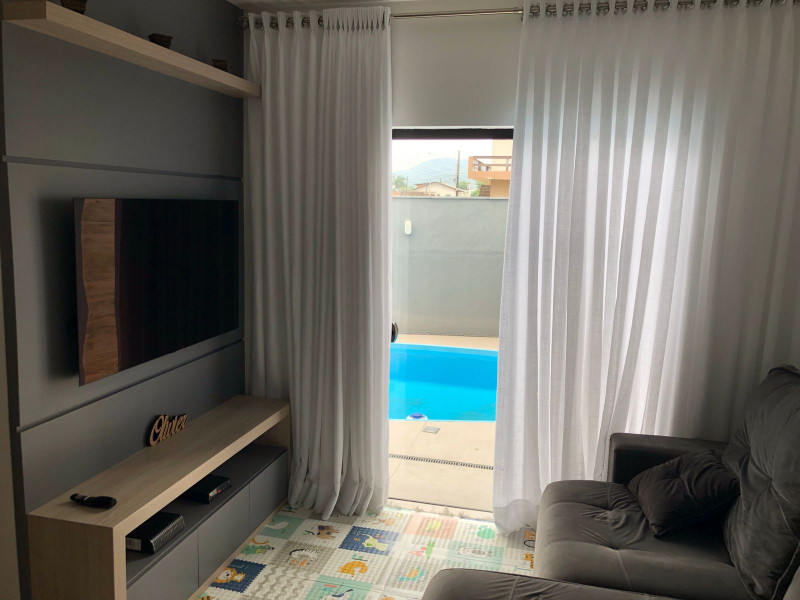 Casa à venda Jardim Iririú com 79m² e 2 quartos por R$ 530.000 - 1382238774-whatsapp-image-2024-03-16-at-23.jpeg