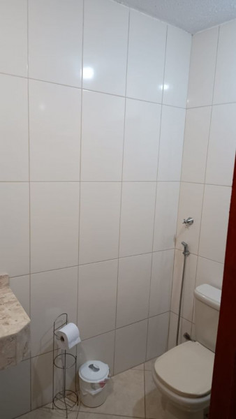Casa à venda Jardim Brígida com 161m² e 3 quartos por R$ 430.000 - 514585695-13-banheiro.jpg