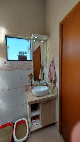 Apartamento à venda Utinga com 170m² e 3 quartos por R$ 595.900 - 1469565795-lavanderia-e-banheiro-andar-2-3.jpg