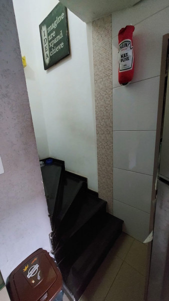 Apartamento à venda Utinga com 170m² e 3 quartos por R$ 595.900 - 1932047196-escada-3.jpg