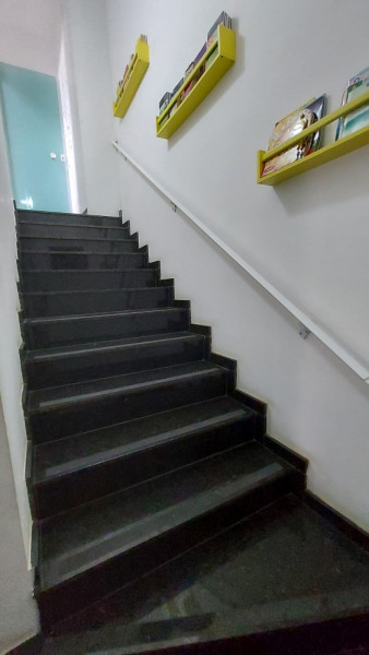 Apartamento à venda Utinga com 170m² e 3 quartos por R$ 595.900 - 436491198-escada-1.jpg