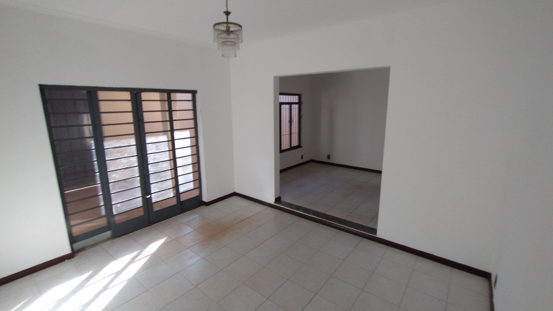 Casa à venda Jardim das Paineiras com 369m² e 3 quartos por R$ 390.000 - 1004144439-img-20230513-160718535.jpg