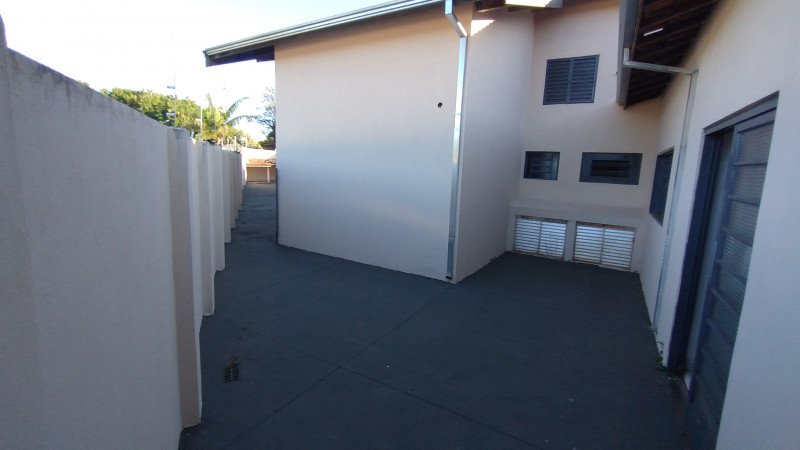 Casa à venda Jardim das Paineiras com 369m² e 3 quartos por R$ 390.000 - 112805523-img-20230513-161106718.jpg