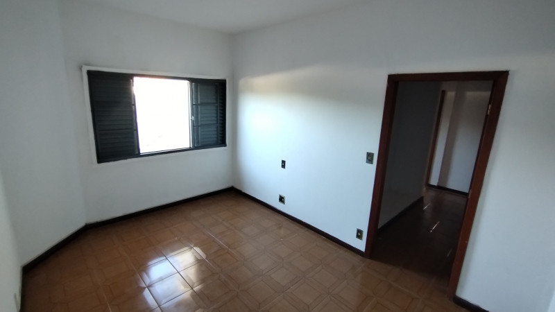 Casa à venda Jardim das Paineiras com 369m² e 3 quartos por R$ 390.000 - 1848618617-img-20230513-160926345.jpg