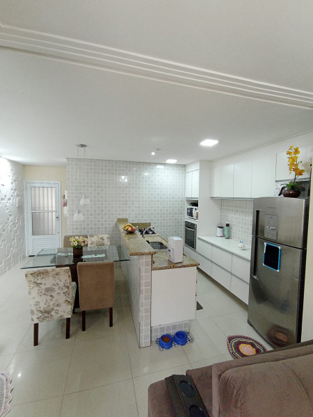 Casa à venda Jardim das Palmeiras com 110m² e 2 quartos por R$ 600.000 - 1150341475-4-sala-jantar-cozinha.jpeg