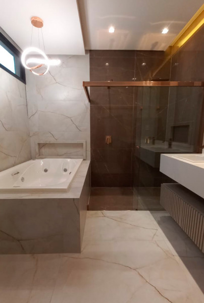 Casa de condomínio à venda Fazenda Palhinha (Zona Rural) com 230m² e 3 quartos por R$ 1.950.000 - 1200340217-wc-casal.jpg