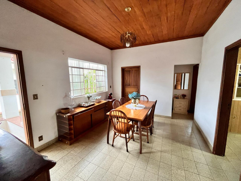 Casa à venda Centro com 175m² e 4 quartos por R$ 650.000 - 1875387765-imagem-do-whatsapp-de-2024-03-20-as-10.jpg