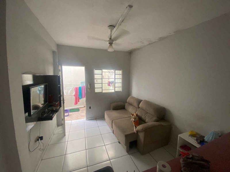 Casa à venda Jardim Monte Cristo/Parque Oziel com 1000m² e 3 quartos por R$ 250.000 - 727375023-8.jpg